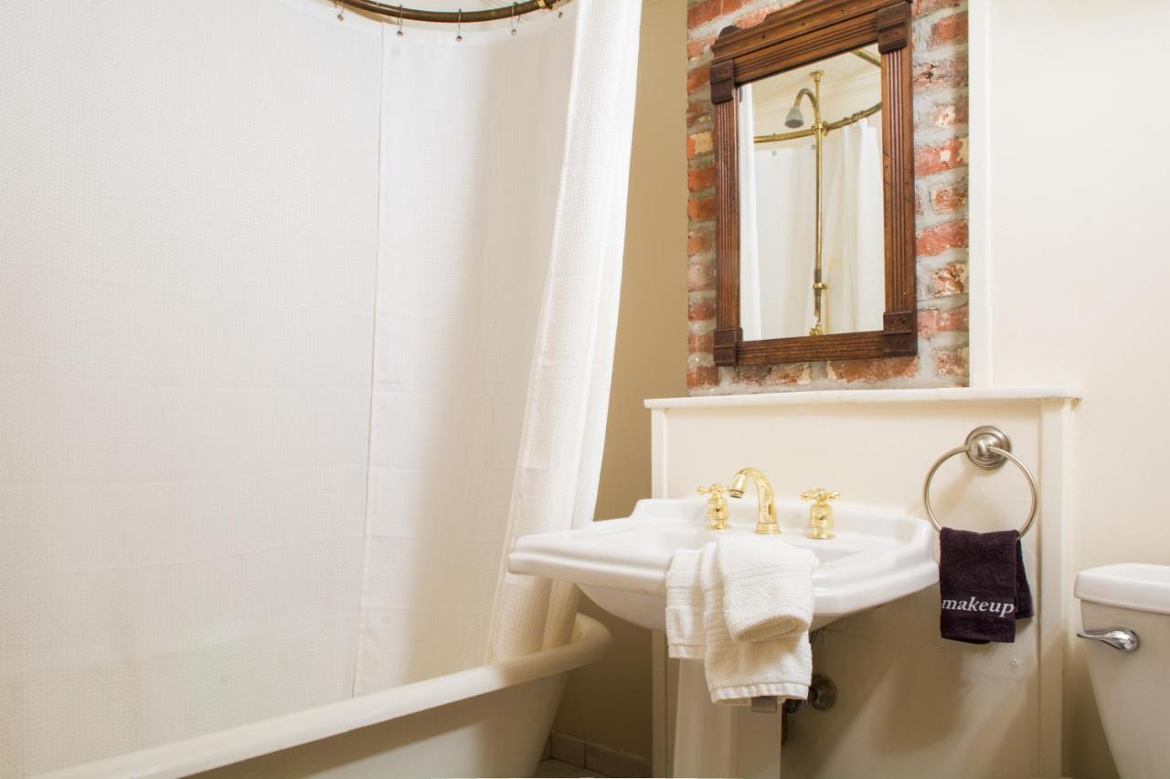 Jonathan Pitney House Bed & Breakfast